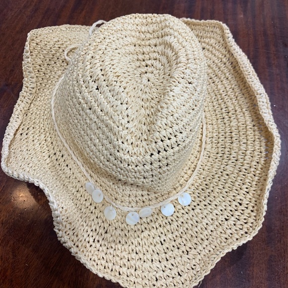 Tropical Trends 100% Paper Hat - Picture 1 of 4